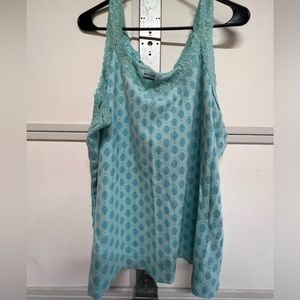 Women’s 2x top